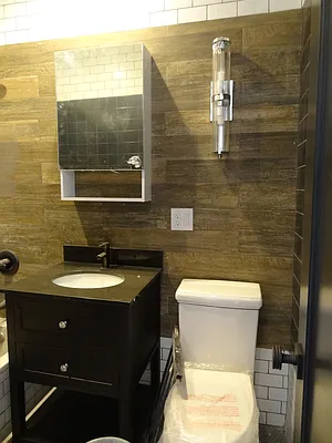 Rented by Miron Realty Group | media 40