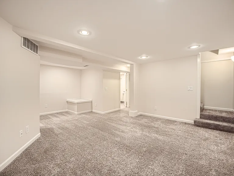 4548 NE Tulane Pl — Photo 15