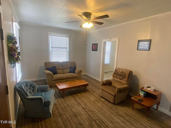 5th image of 127 Unaka St