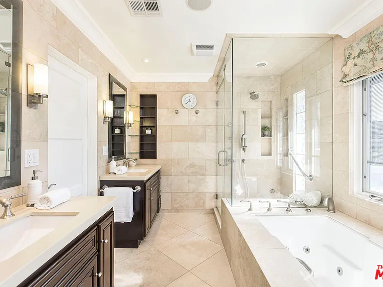 17108 Oak View Dr — Photo 31