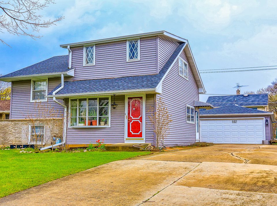 1st image of 602 N Van Auken St