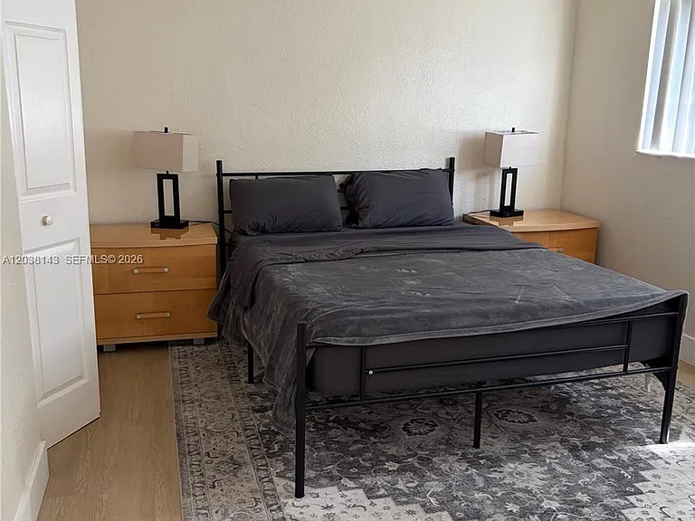 1635 Dewey St #B — Photo 12