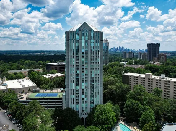 2870 Pharr Court South NW APT 605, Atlanta, GA 30305