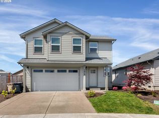 1819 SE Blueberry St, Dallas, OR 97338