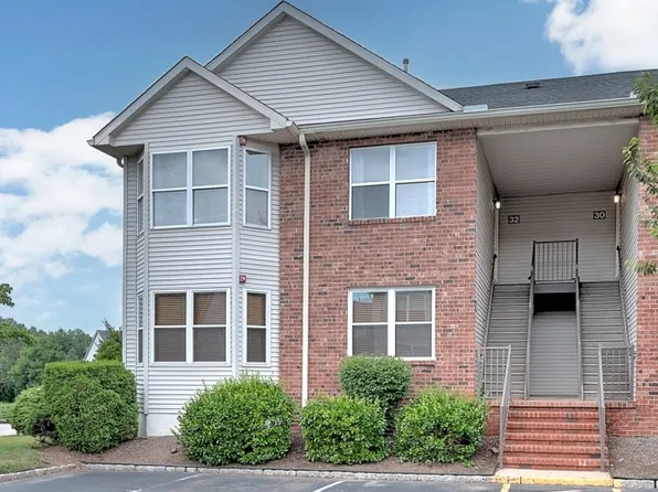 32 Rebecca Rd, East Hanover, NJ 07936