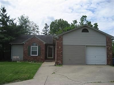 2nd image of 200 Pinehurst Ct