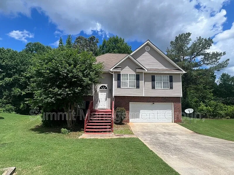 1157 Chateau Ter