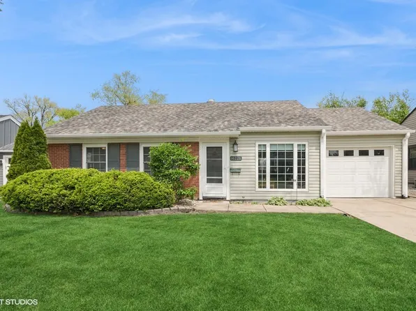 10228 Hawthorne Dr, Orland Park, IL 60462