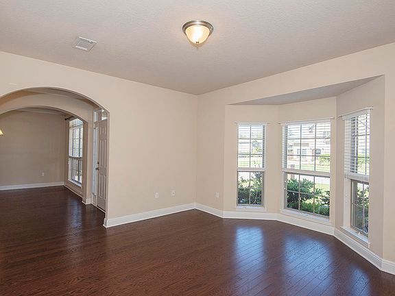 5th image of 1732 Twin Pine Blvd