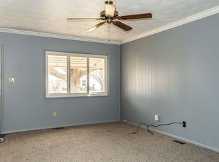 1405 S 2nd St, Mattoon, IL 61938