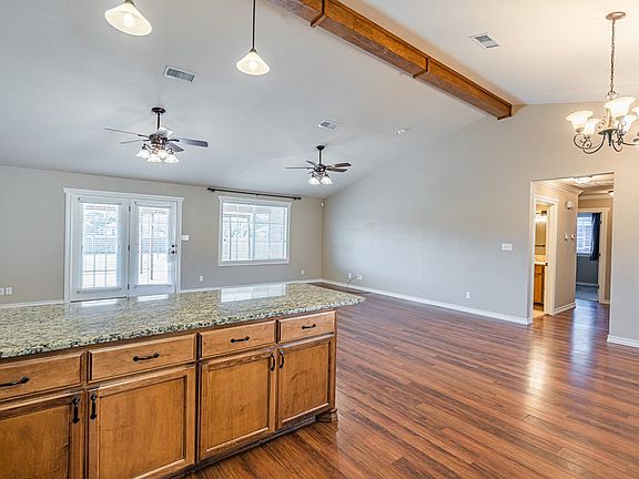 4th image of 4602 Oak Grove Blvd