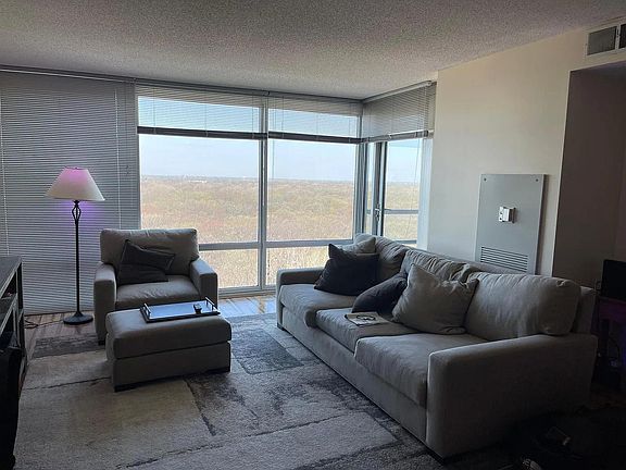 5th image of 9655 Woods Dr Unit 1404