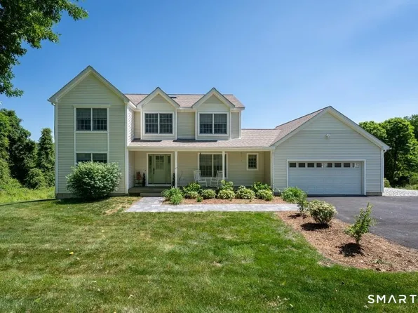 4 Fleetwood Lane, Brookfield, CT 06804