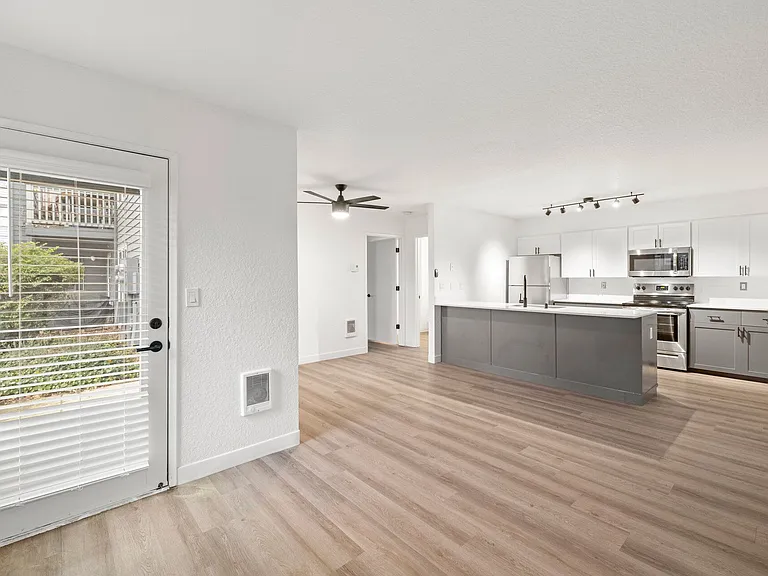 Larkspur Place — Photo 11