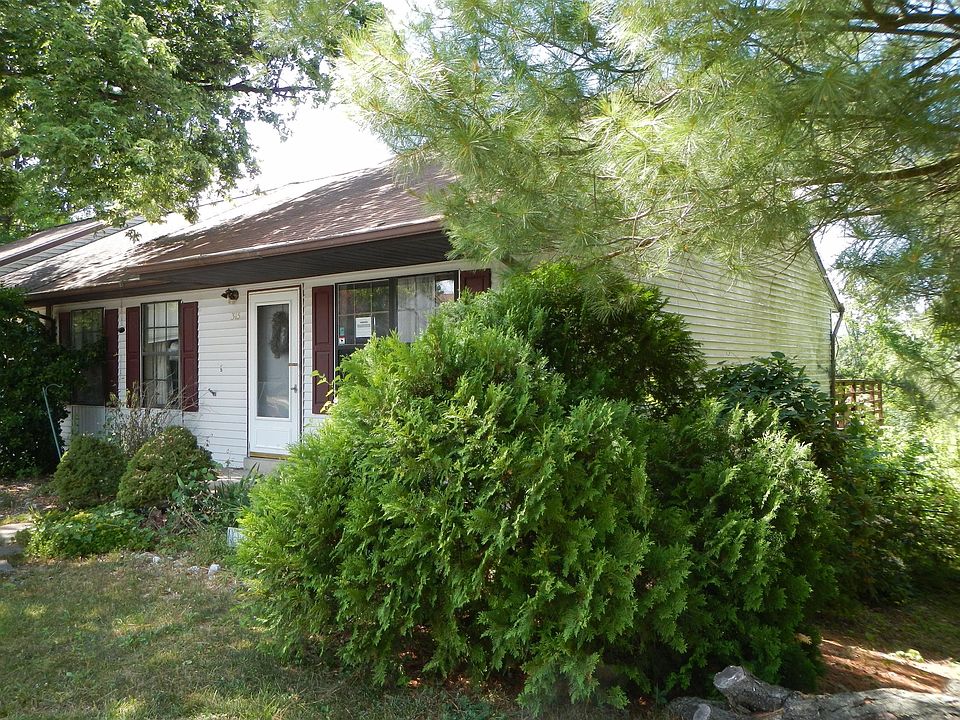 2nd image of 315 Greengate Ct