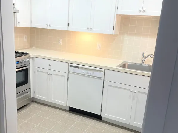 32 Healey St, Cambridge, MA