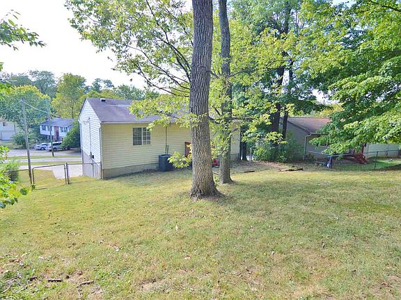 2nd image of 28 Meadow Hill Dr