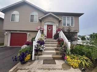 1 Saint Andrews Dr, Meaford, ON N4L0A2