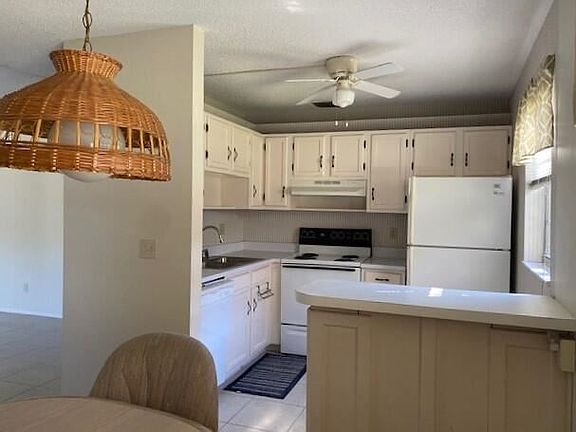 4th image of 42 Woodland Dr APT 106