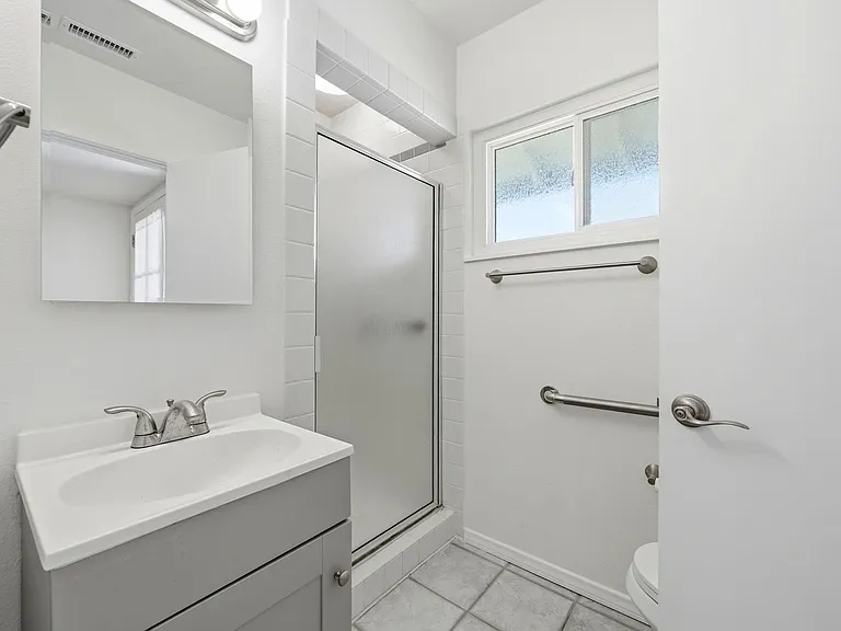 2187 Raleigh Ave — Photo 6