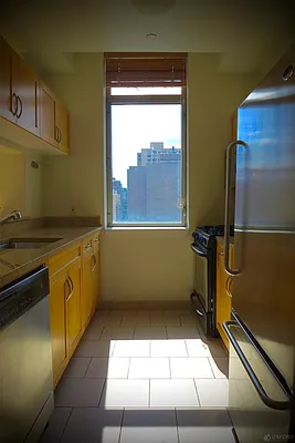 Rented by Oxford Property Group | media 25