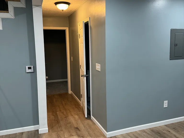 853 Bellevue Ave — Photo 6