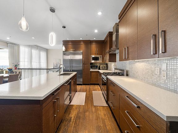 3rd image of 1162 Millstream Rd