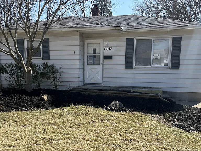 3317 Brandon St — Photo 1
