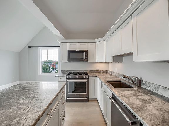 5th image of 225 Derby St Unit 602