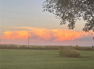 13353 N 2080th Rd, Lone Wolf, OK 73655