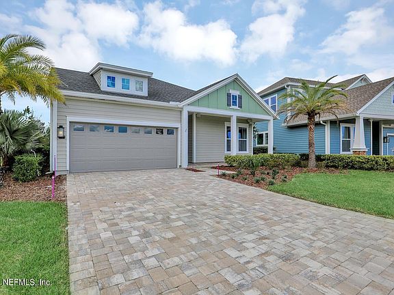 3rd image of 42 Village Grande Dr