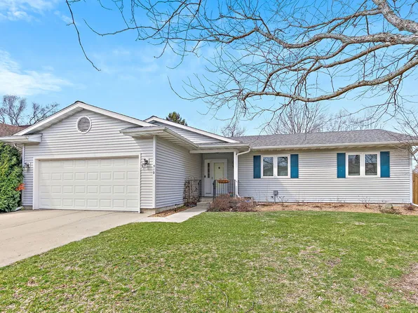 510 Eisenhower St, Marengo, IL 60152