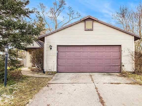 2nd image of 625 Lovechio Dr