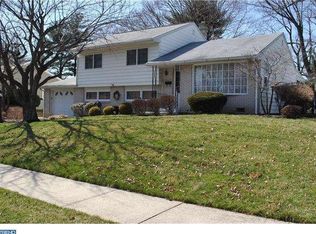 522 Berwyn Rd, Morrisville, PA 19067