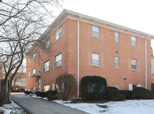 247 S Plum Grove Rd APT 2W, Palatine, IL 60067
