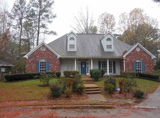 214 Fairway Ln, Madison, MS 39110