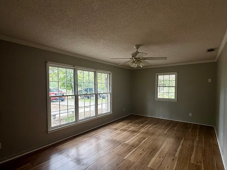 110 Dodd Cir — Photo 8
