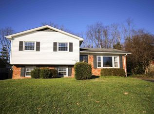 1403 Pine Meadow Rd, Lexington, KY 40504