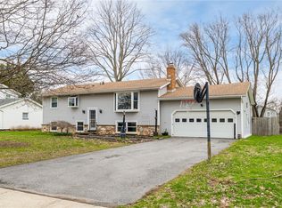 308 Eden Ln, Rochester, NY 14626