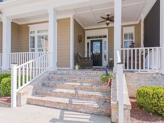 3rd image of 2795 Lawton Court SE