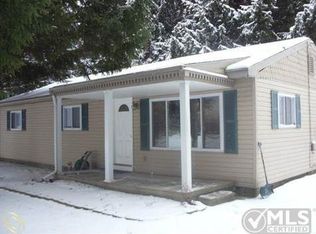 7485 N Beck Rd, Canton, MI 48187