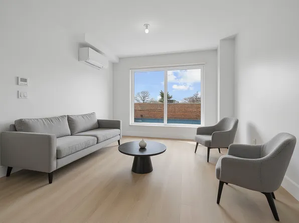 77-63 Vleigh Place image 6 of 16