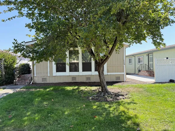 1548 Royal Oaks Drive, Petaluma, CA 94954
