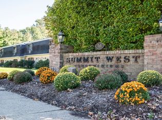 768 Springfield Ave APT D3, Summit, NJ 07901