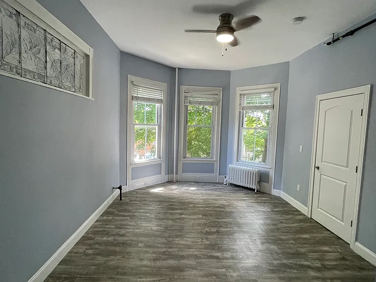 6 Windsor St #2 — Photo 4