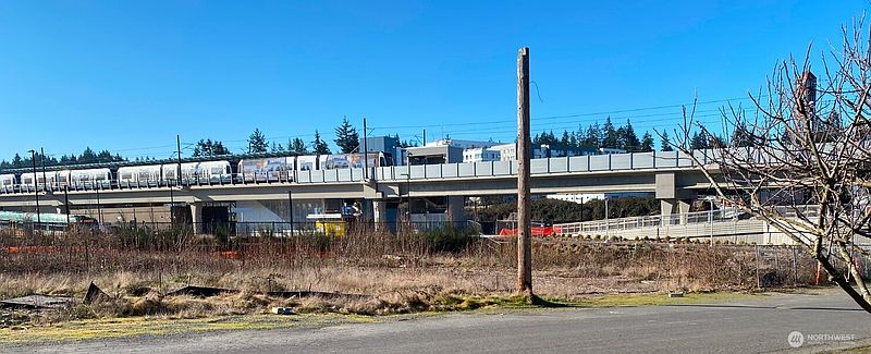 2nd image of 332 NE 149th Street