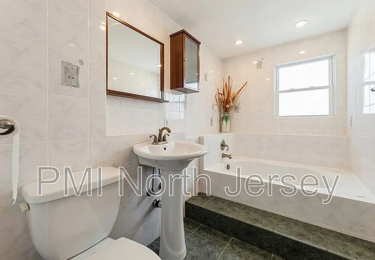 150 Pleasant Ave — Photo 19