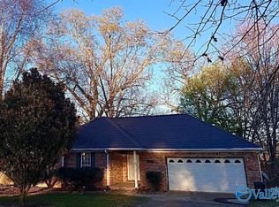 18292 E Limestone Rd, Athens, AL 35613