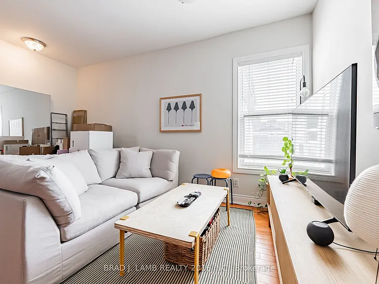 665 Richmond St W #3 — Photo 6