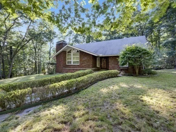 126 Upper Gore Rd, Webster, MA 01570